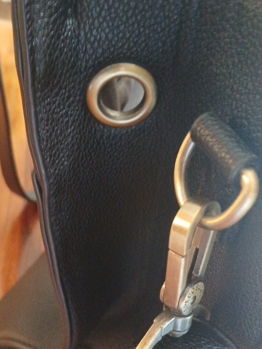 Ecosusi Vegan Leather Laptop Tote Bag - Picture 9 of 11